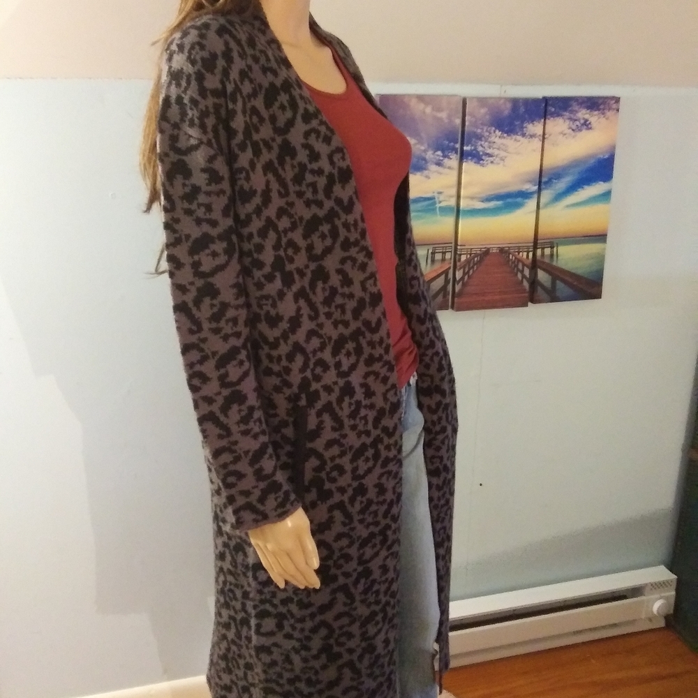 Sweater coat by Biographie. Sz-S